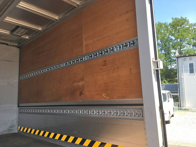 UDトラックスコンドルアルミウイング小型（2t・3t）[写真14]