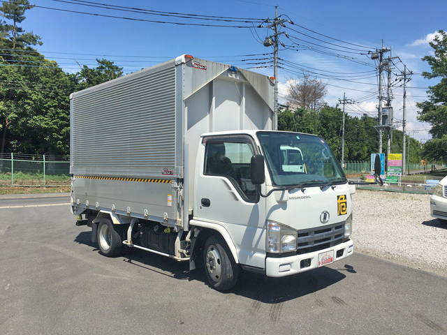 UDトラックスコンドルアルミウイング小型（2t・3t）[写真03]