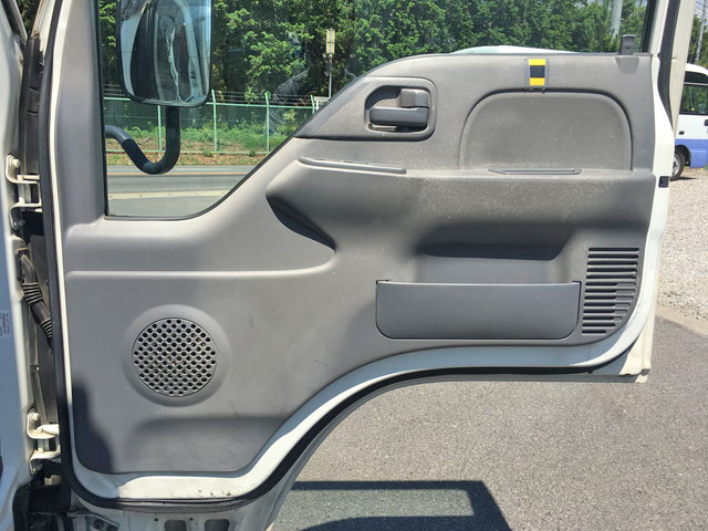 UDトラックスコンドルアルミウイング小型（2t・3t）[写真30]