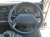 UDトラックスコンドルアルミウイング小型（2t・3t）[写真37]