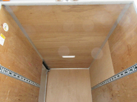 三菱ふそうキャンターアルミバン小型（2t・3t）[写真13]