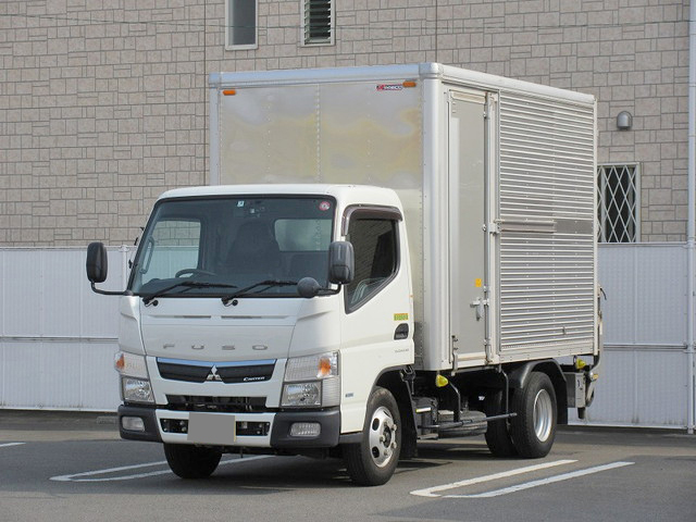三菱ふそうキャンターアルミバン小型（2t・3t）[写真02]