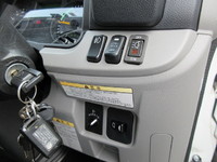 三菱ふそうキャンターアルミバン小型（2t・3t）[写真31]