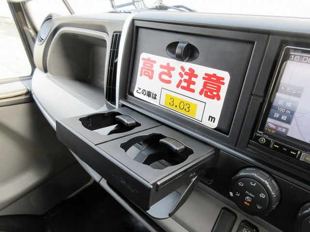 三菱ふそうキャンターアルミバン小型（2t・3t）[写真34]
