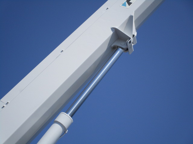 三菱ふそうキャンター高所作業車小型（2t・3t）[写真16]