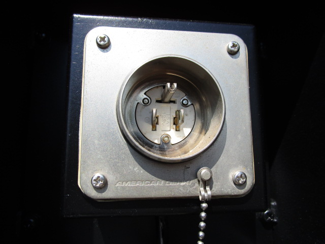 三菱ふそうキャンター高所作業車小型（2t・3t）[写真26]