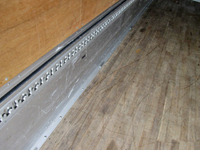 UDトラックスコンドルアルミウイング中型（4t）[写真10]