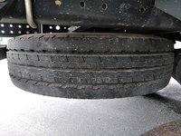 三菱ふそうキャンター平ボディ小型（2t・3t）[写真14]