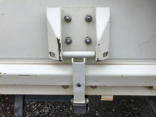 三菱ふそうキャンター平ボディ小型（2t・3t）[写真17]