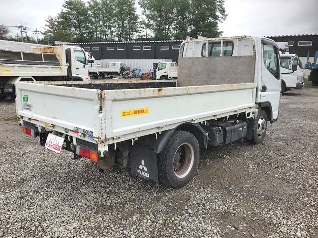 三菱ふそうキャンター平ボディ小型（2t・3t）[写真02]