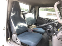 三菱ふそうキャンター平ボディ小型（2t・3t）[写真30]