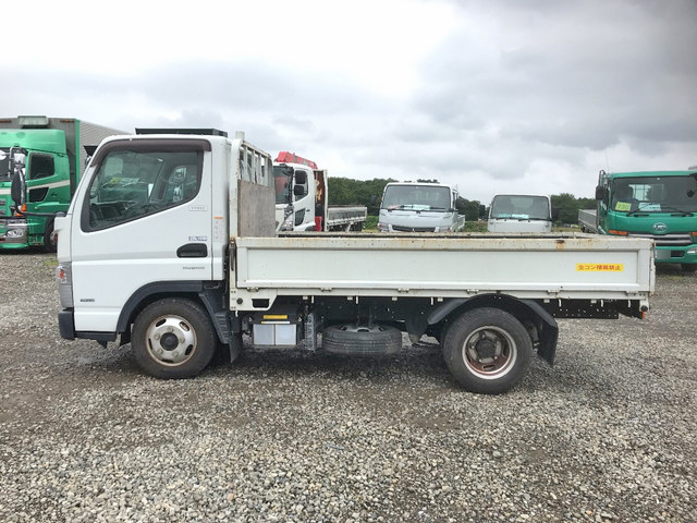 三菱ふそうキャンター平ボディ小型（2t・3t）[写真05]