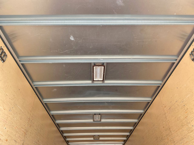 日野レンジャーアルミバン中型（4t）[写真11]