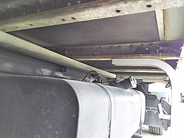 三菱ふそうキャンターアルミウイング小型（2t・3t）[写真19]