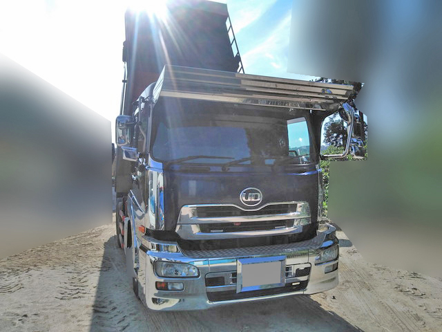 UDトラックスクオンダンプ大型（10t）[写真03]