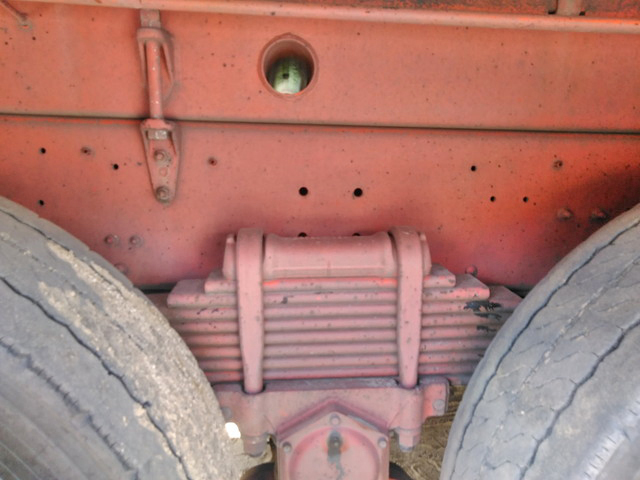 UDトラックスクオンダンプ大型（10t）[写真07]