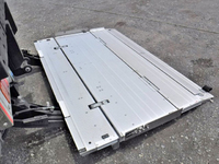 いすゞエルフ冷凍車（冷蔵車）小型（2t・3t）[写真14]