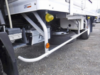 いすゞエルフ冷凍車（冷蔵車）小型（2t・3t）[写真20]