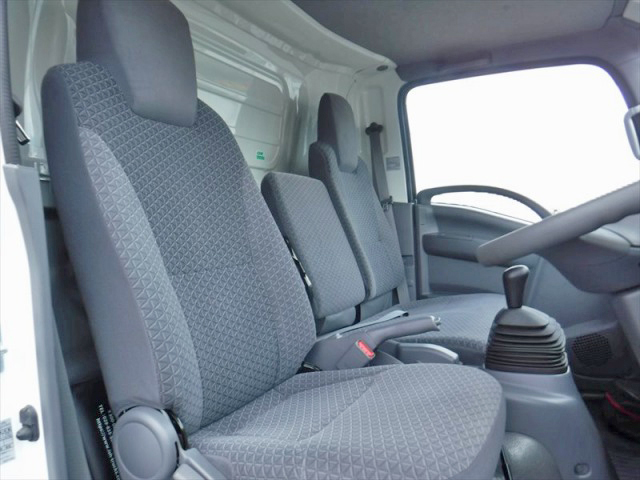 いすゞエルフ冷凍車（冷蔵車）小型（2t・3t）[写真25]