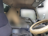 三菱ふそうキャンター平ボディ小型（2t・3t）[写真10]