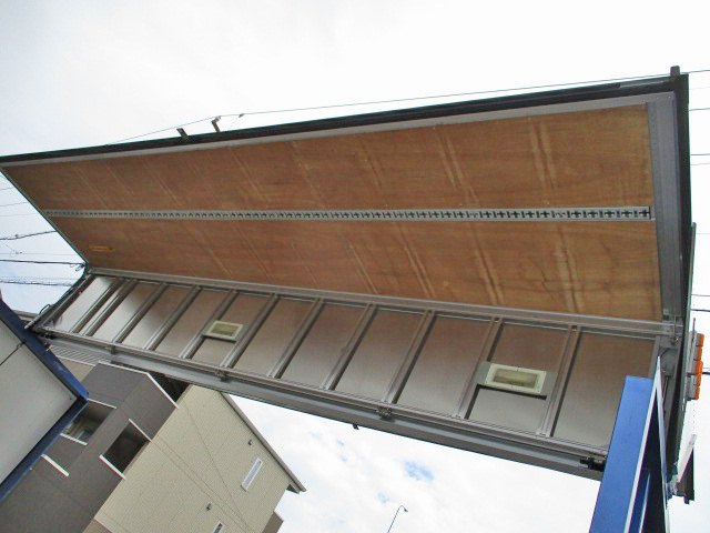 日野レンジャーアルミウイング増トン（6t・8t）[写真18]