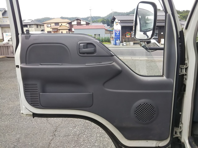 いすゞエルフ高所作業車小型（2t・3t）[写真31]