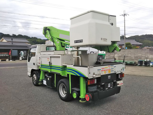 いすゞエルフ高所作業車小型（2t・3t）[写真04]