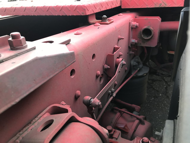 いすゞギガトレーラーヘッド（トラクターヘッド）大型（10t）[写真15]