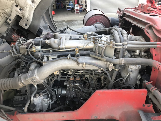 いすゞギガトレーラーヘッド（トラクターヘッド）大型（10t）[写真23]