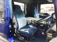 いすゞギガトレーラーヘッド（トラクターヘッド）大型（10t）[写真29]