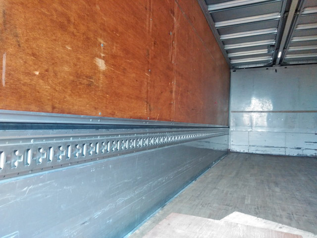 いすゞフォワードアルミウイング中型（4t）[写真07]