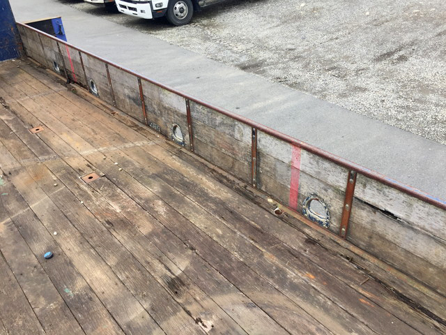 日野プロフィアクレーン4段大型（10t）[写真15]