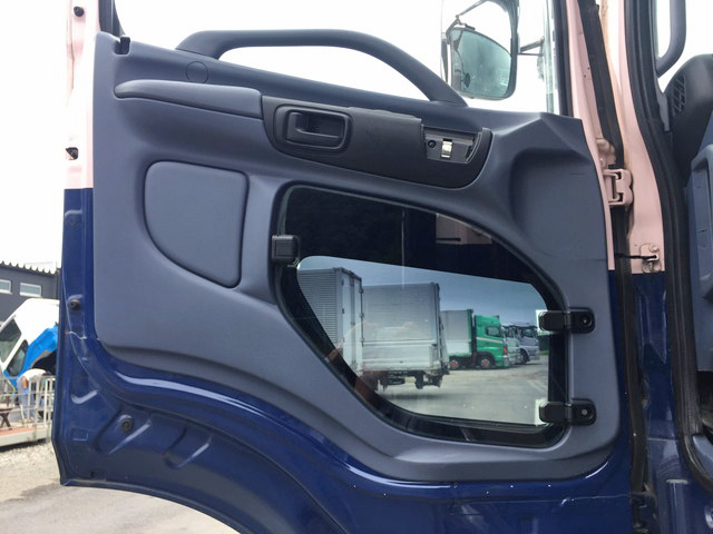 日野プロフィアクレーン4段大型（10t）[写真29]