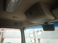 UDトラックスクオントレーラーヘッド（トラクターヘッド）大型（10t）[写真19]