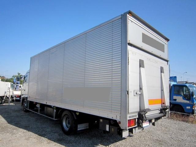 日野レンジャーアルミバン中型（4t）[写真02]