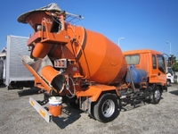 いすゞフォワードミキサー車（コンクリートミキサー）増トン（6t・8t）[写真02]