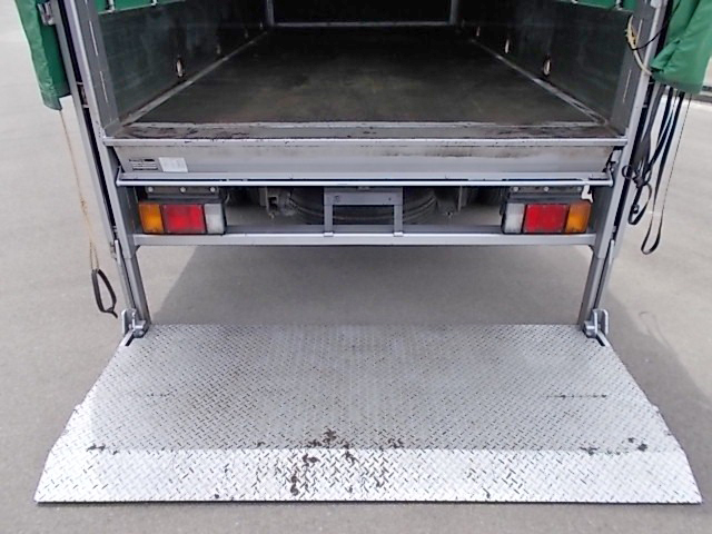 いすゞエルフ幌車小型（2t・3t）[写真16]