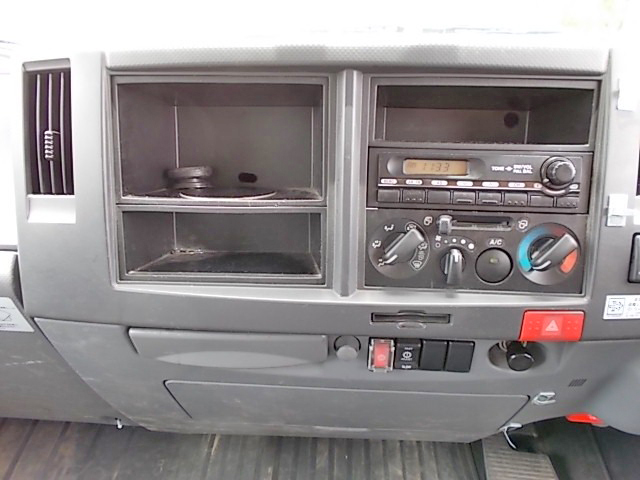 いすゞエルフ幌車小型（2t・3t）[写真25]