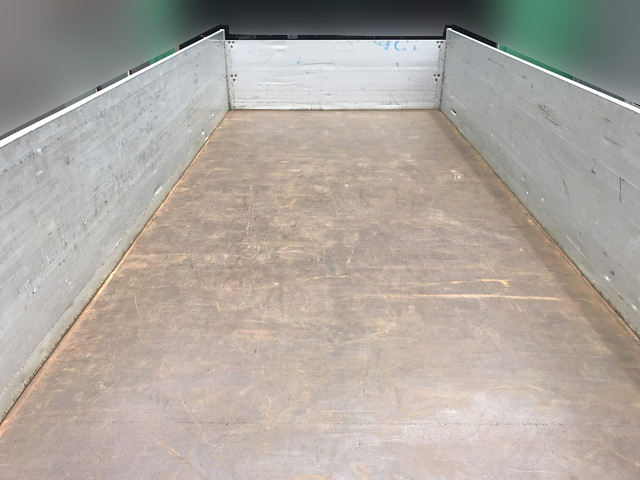 UDトラックスコンドルアルミブロック増トン（6t・8t）[写真12]