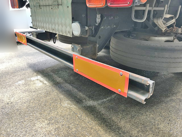 UDトラックスコンドルアルミブロック増トン（6t・8t）[写真18]