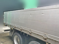 UDトラックスコンドルアルミブロック増トン（6t・8t）[写真06]