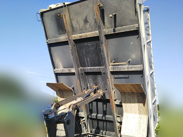 日野レンジャーダンプ中型（4t）[写真18]