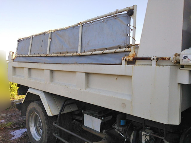 日野レンジャーダンプ中型（4t）[写真06]