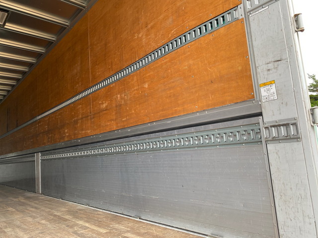 日野プロフィアアルミウイング大型（10t）[写真11]