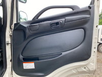 日野プロフィアアルミウイング大型（10t）[写真27]