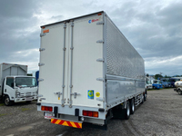 日野プロフィアアルミウイング大型（10t）[写真02]