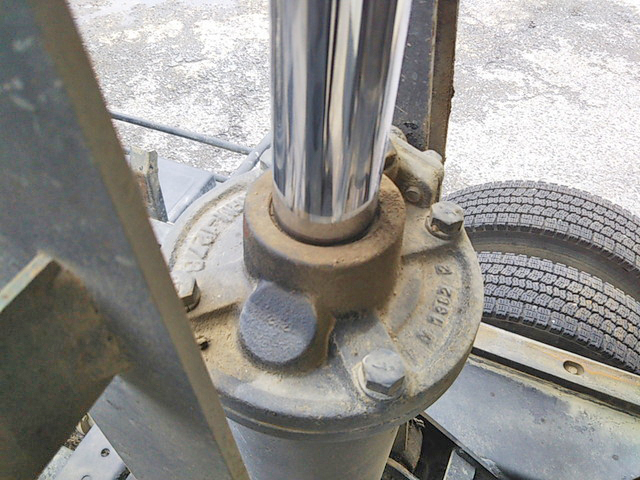 日野レンジャーダンプ中型（4t）[写真12]