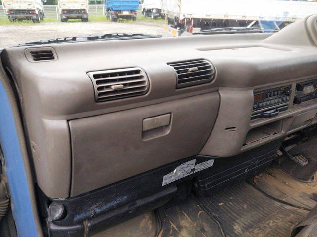 UDトラックスコンドルクレーン4段小型（2t・3t）[写真35]