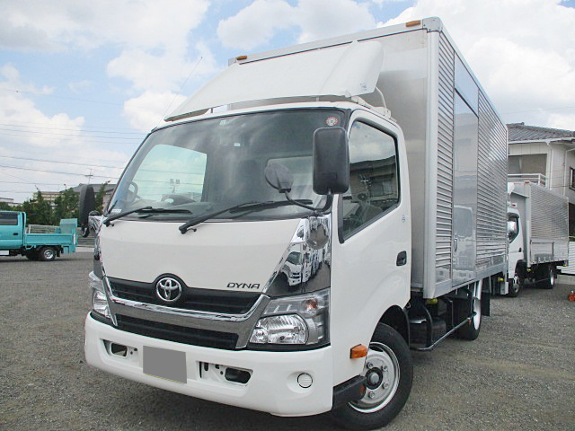 トヨタダイナアルミバン小型（2t・3t）[写真02]