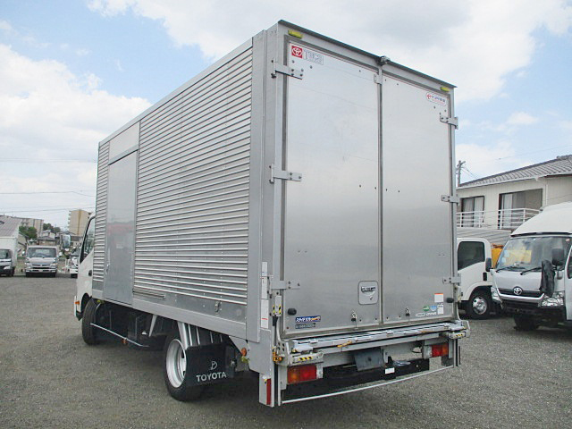 トヨタダイナアルミバン小型（2t・3t）[写真06]